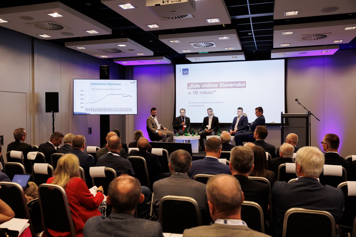 Panelová diskusia IDH o budúcnosti Slovenska